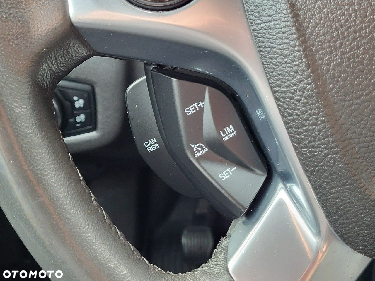Ford Transit Connect - 25