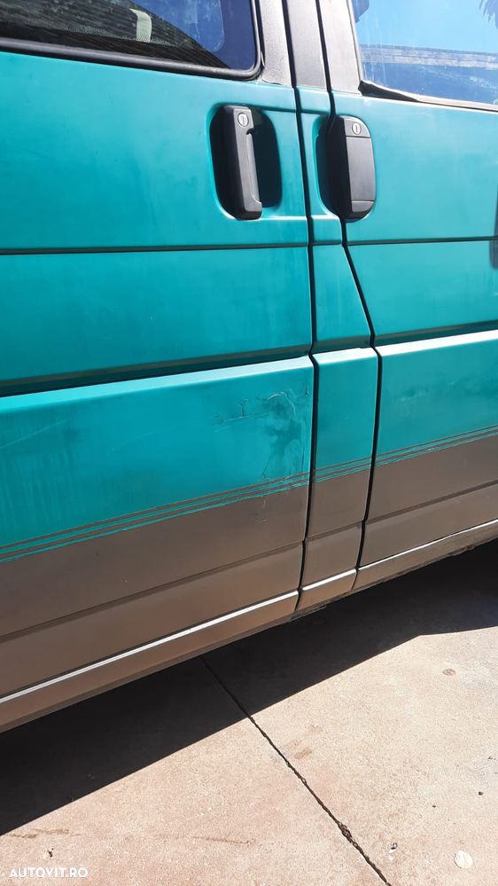 Volkswagen Multivan - 14