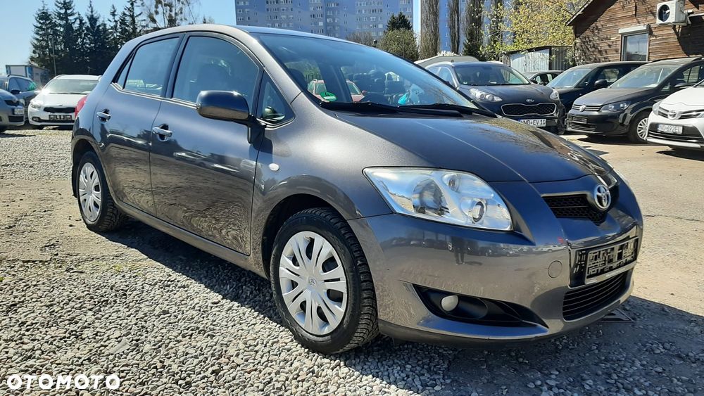 Toyota Auris 1.6 VVT-i Sol - 2