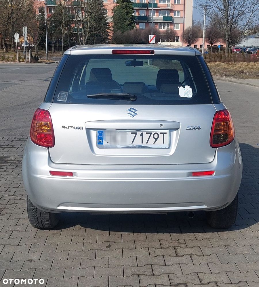 Suzuki SX4 1.5 - 14