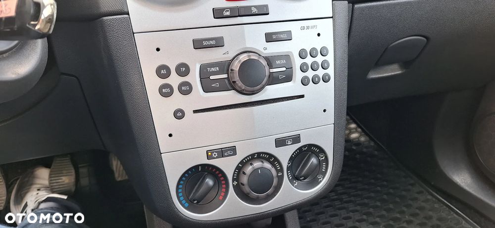 Opel Corsa - 16