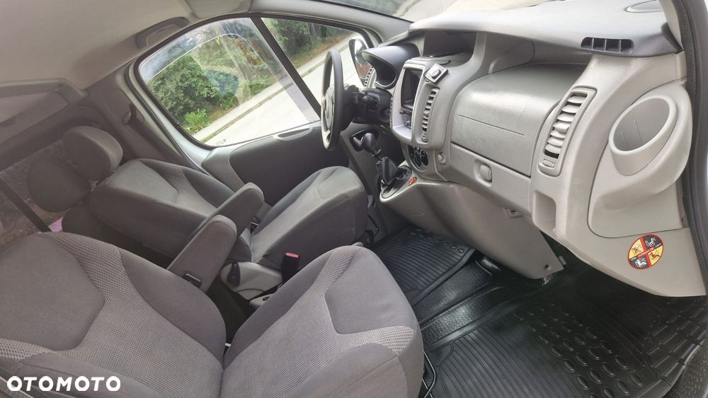 Opel Vivaro - 20