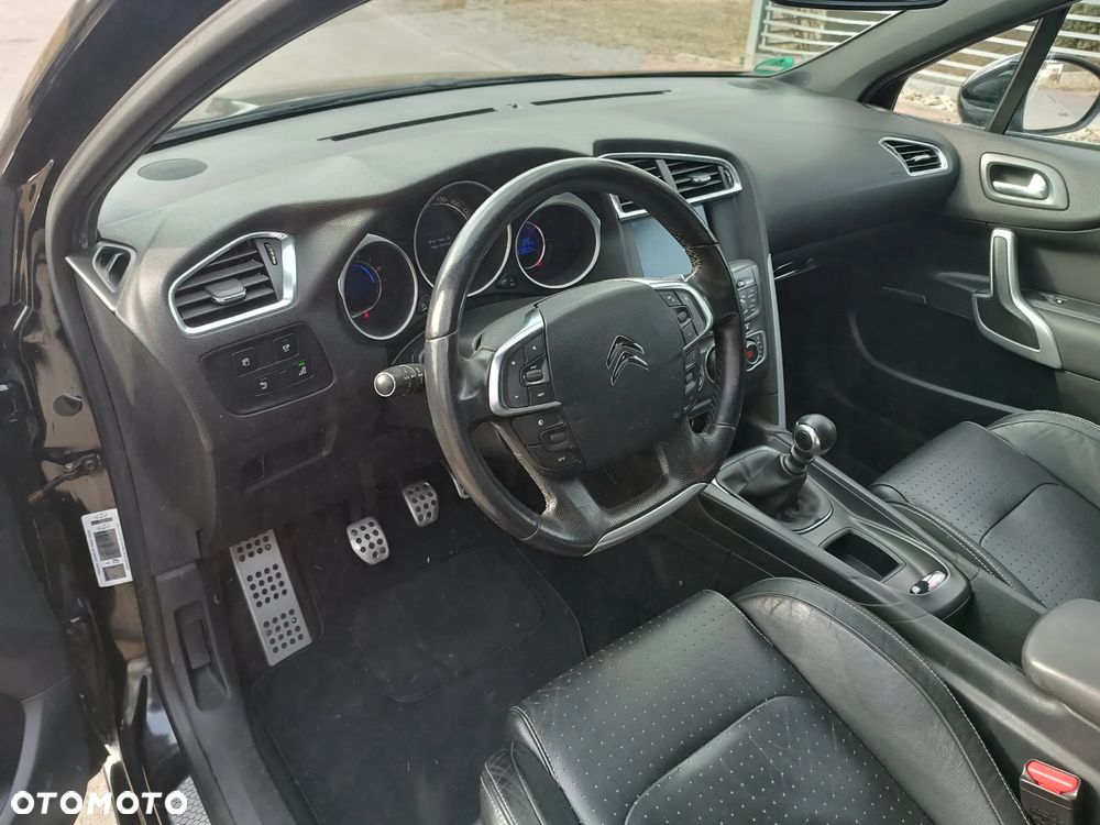 Citroën DS4 HDi 110 SoChic - 6