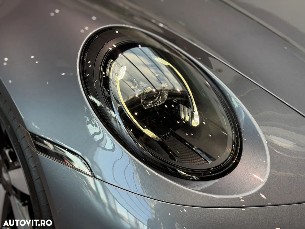 Porsche 911 Carrera PDK - 28