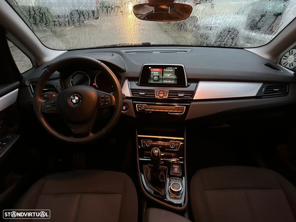 BMW 216 Active Tourer d - 17
