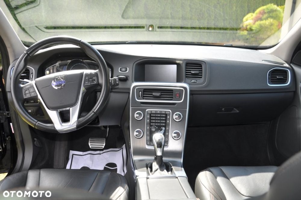 Volvo V60 T5 Drive-E Momentum - 13