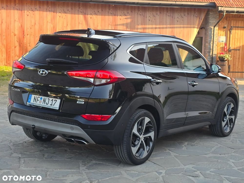 Hyundai Tucson 2.0 CRDI 4WD Automatik Premium - 11