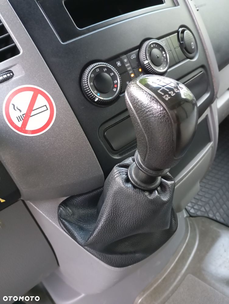 Volkswagen CRAFTER - 12