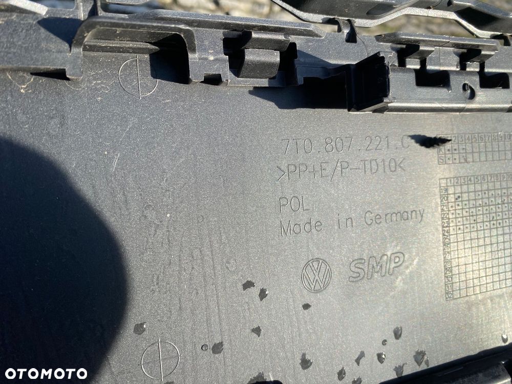 ZDERZAK PRZEDNI VOLKSWAGEN MULTIWEAN T7  7T0807221C - 9