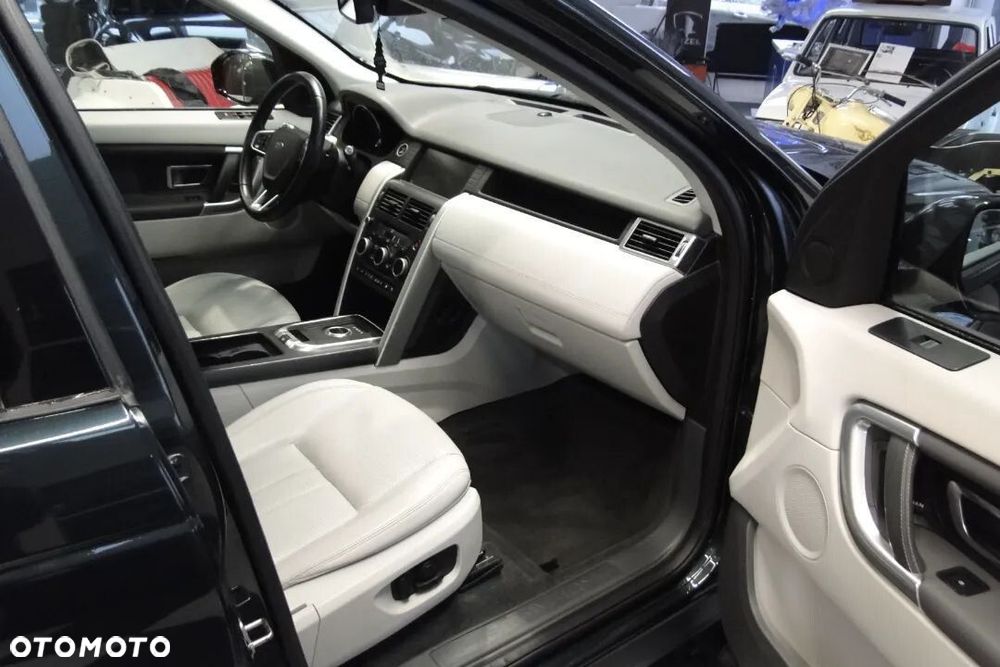 Land Rover Discovery Sport - 15