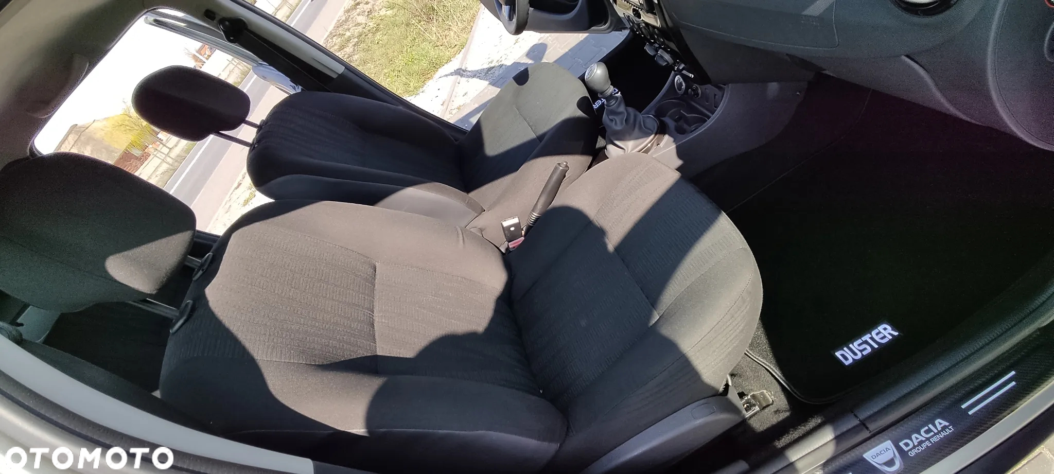 Dacia Duster 1.6 16V 4x4 Ambiance - 21