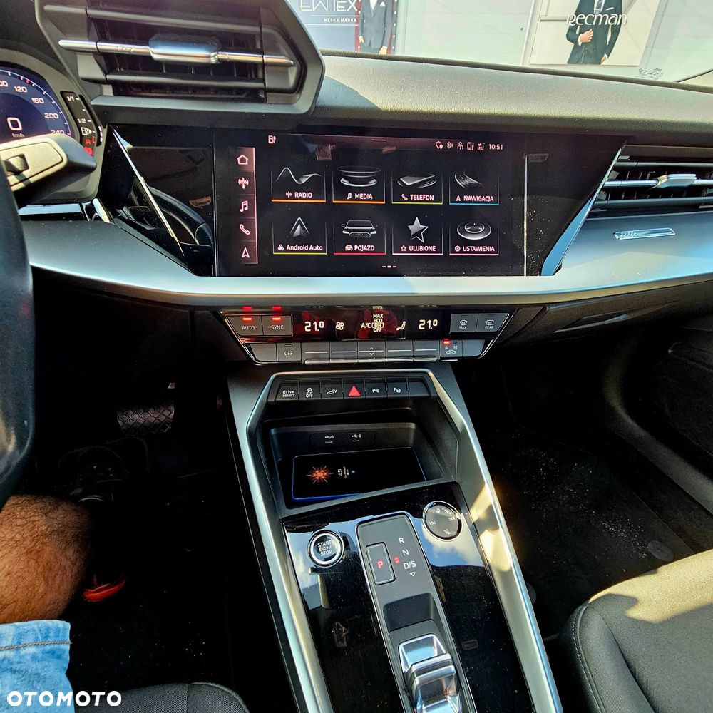 Audi A3 Sportback 40 TFSIe S tronic - 11