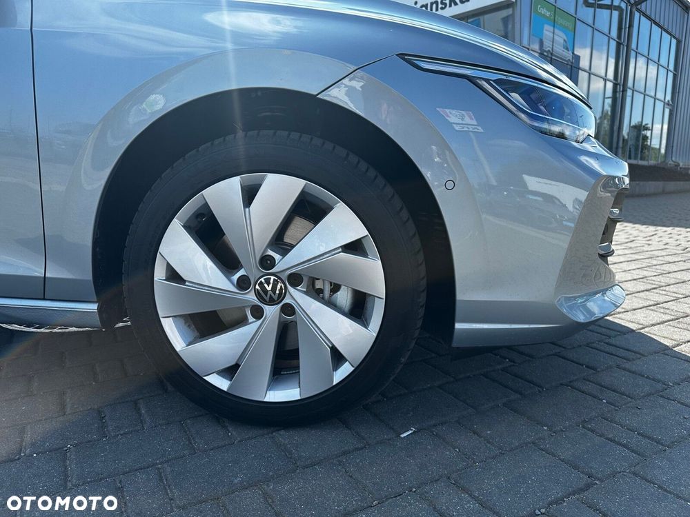 Volkswagen Golf - 10