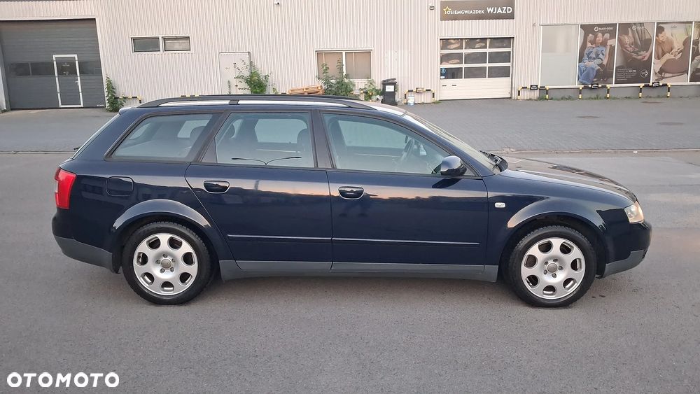 Audi A4 Avant - 4