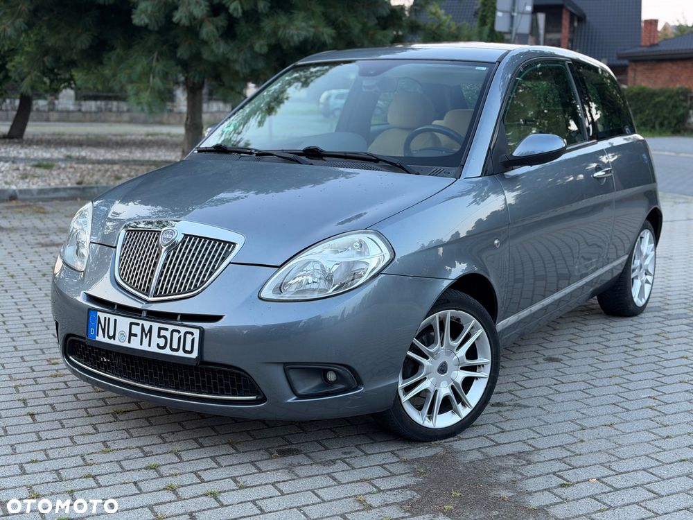Lancia Ypsilon Y 1.4 8v Platino - 1
