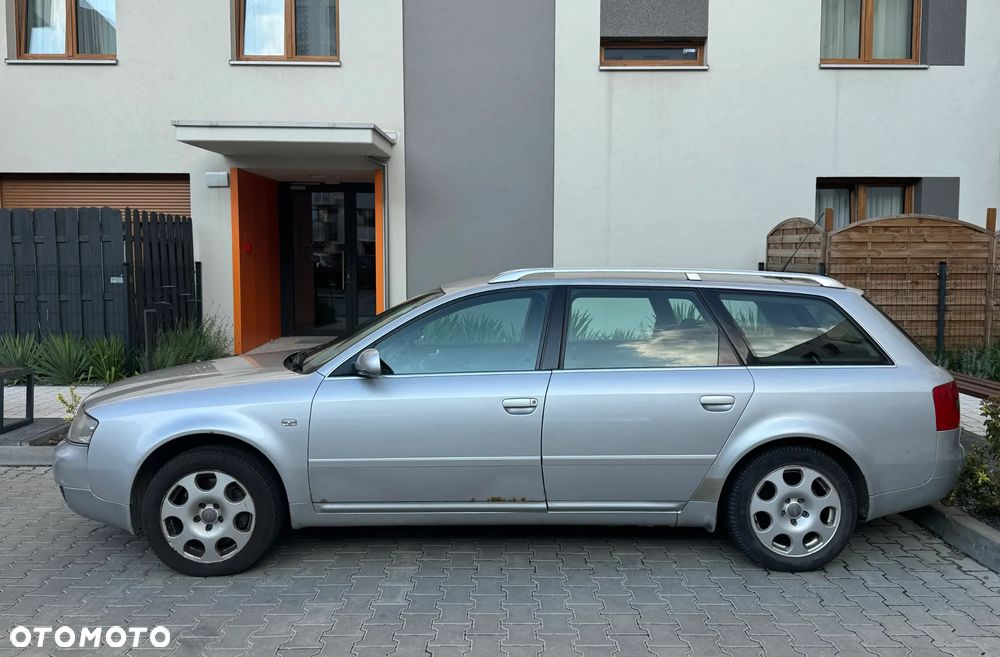 Audi A6 Avant - 2