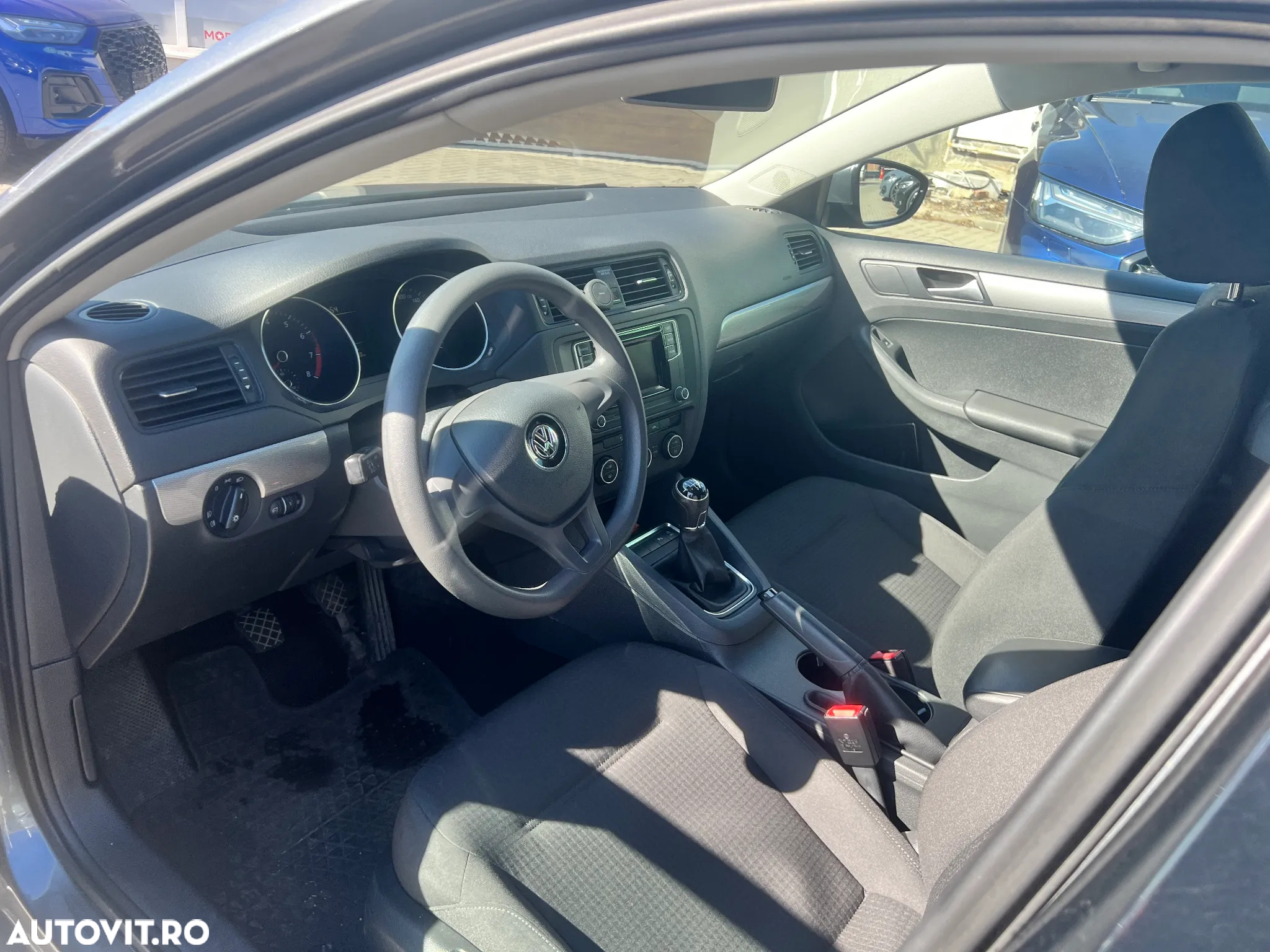 Volkswagen Jetta 1.2 TSI Trendline - 6