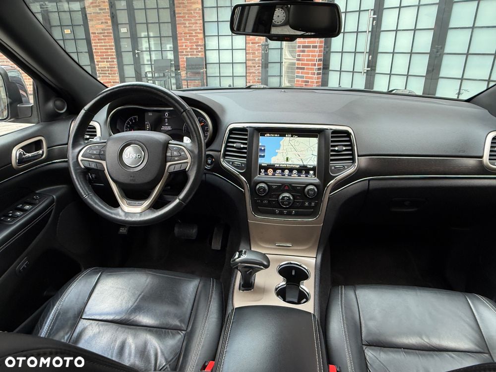 Jeep Grand Cherokee - 20