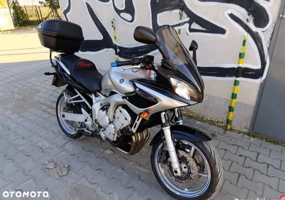 Yamaha FZ6 - 1