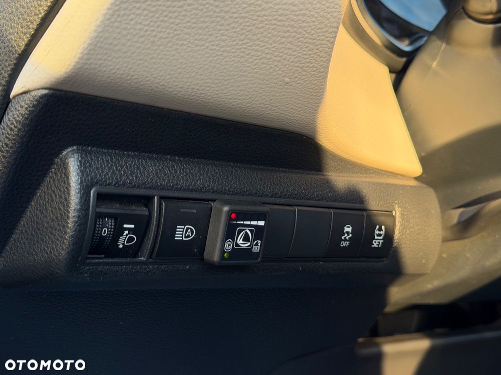 Toyota Corolla 1.8 Hybrid Comfort - 12