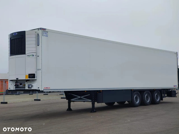 Schmitz Cargobull SKO24