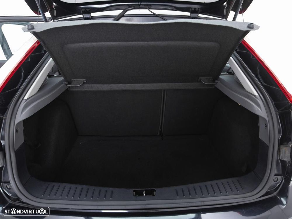 Ford Focus - 11
