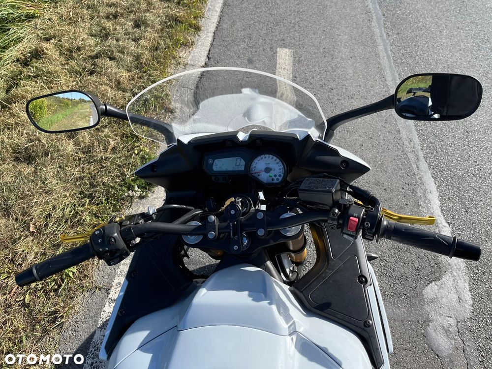 Yamaha FZ8 - 3