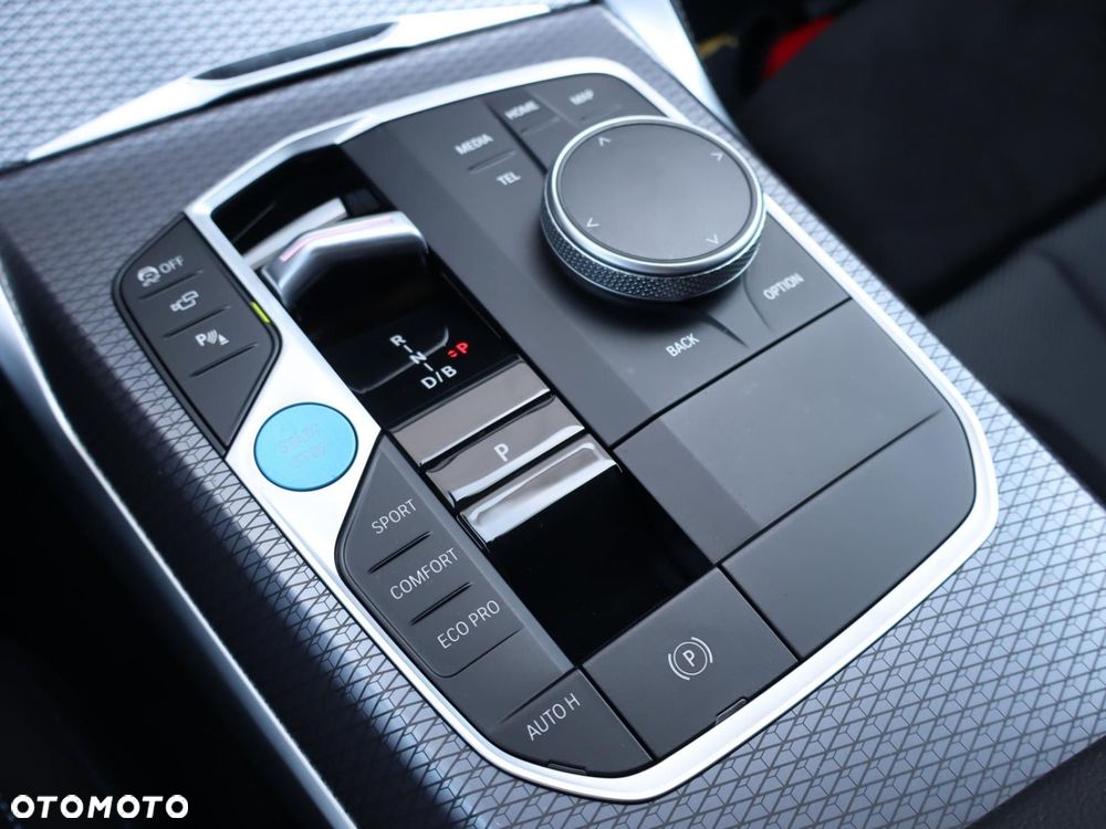 BMW i4 83.9kWh M60 xDrive - 13