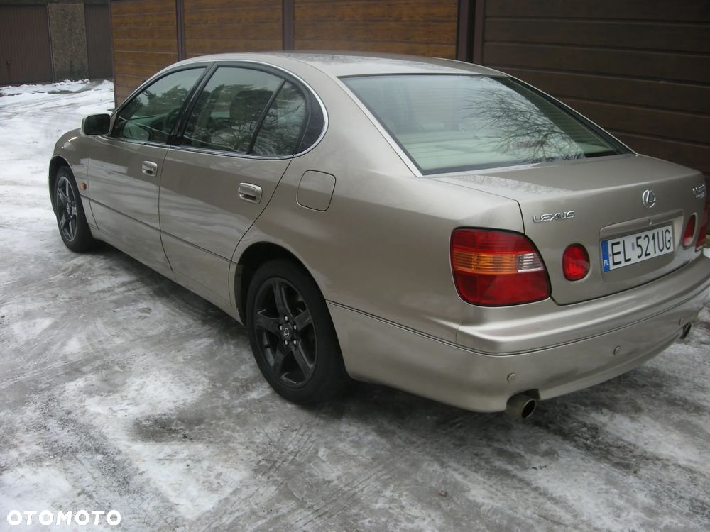 Lexus GS - 3