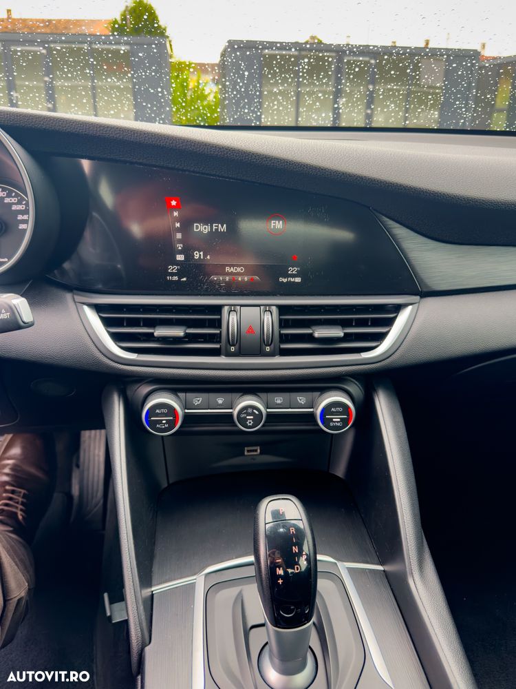 Alfa Romeo Giulia 2.2 JTDM Aut. Super - 8