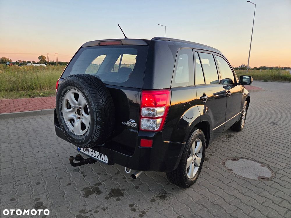 Suzuki Grand Vitara 2.0 Comfort - 5