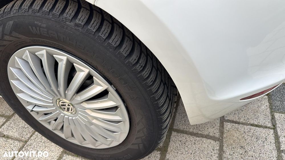 Volkswagen Golf 1.6 TDI DPF BlueMotion Technology Trendline - 4