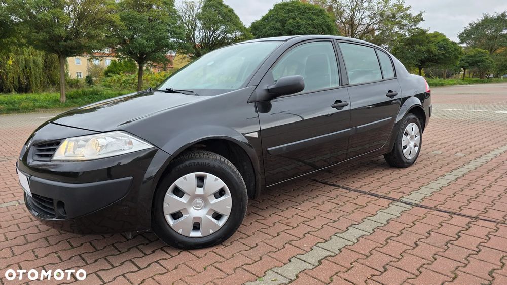 Renault Megane 1.6 Privilege - 2