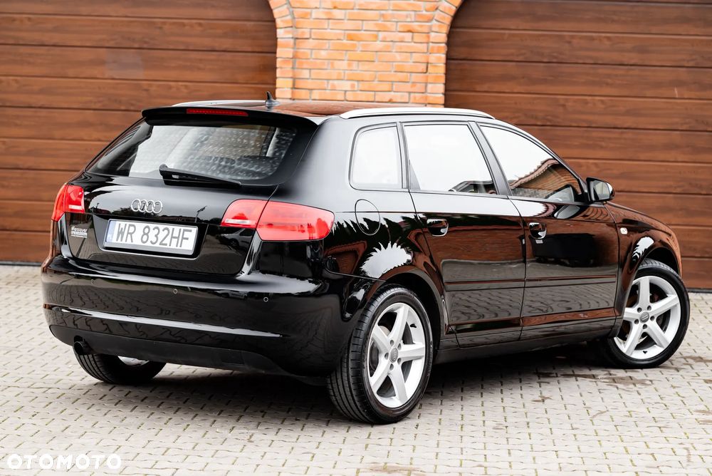 Audi A3 Sportback 2.0 TDI Ambiente - 3