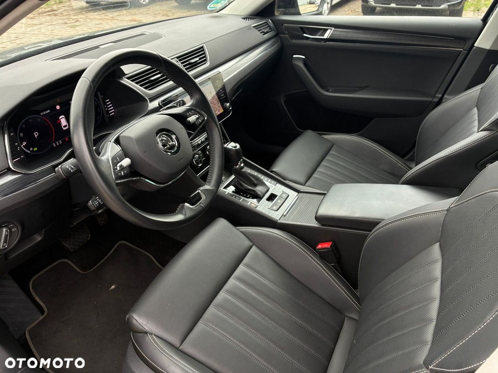 Skoda Superb 2.0 TDI SCR Style DSG - 10