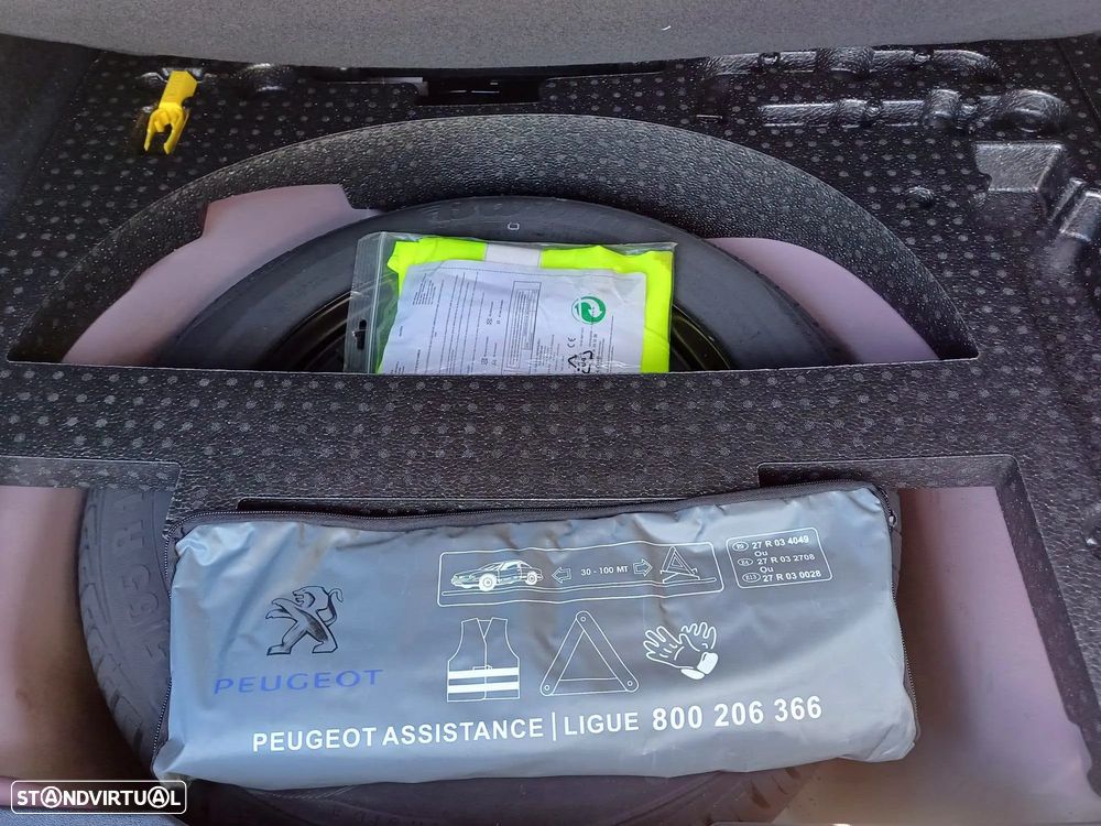 Peugeot 2008 1.2 PureTech Style - 11