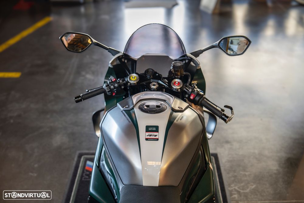 BMW M 1000 RR TT Isle of Man Edition - 8
