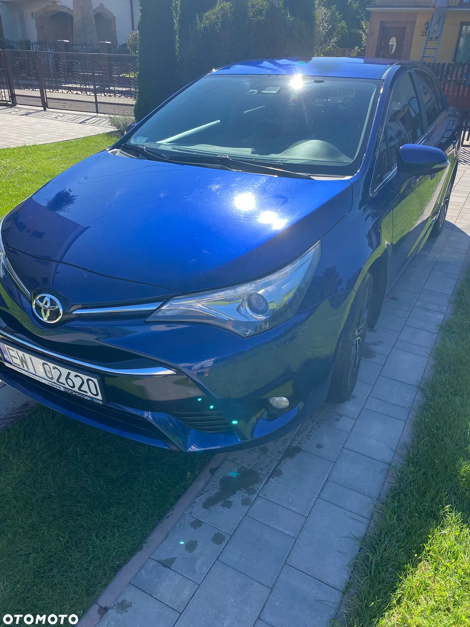 Toyota Avensis 2.0 D-4D Premium - 4