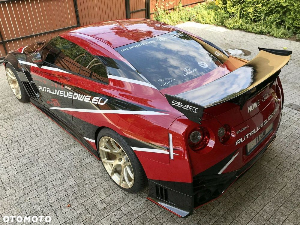 Nissan GT-R - 8