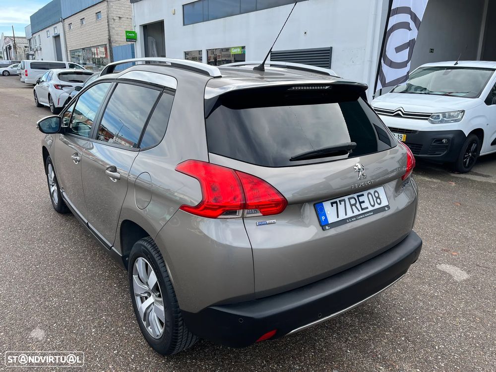 Peugeot 2008 1.2 PureTech Style - 3