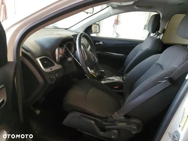 Dodge Journey - 7