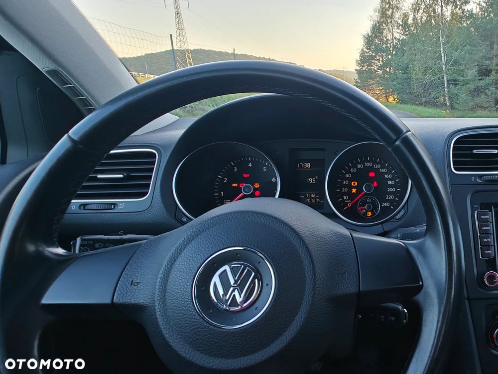 Volkswagen Golf - 12