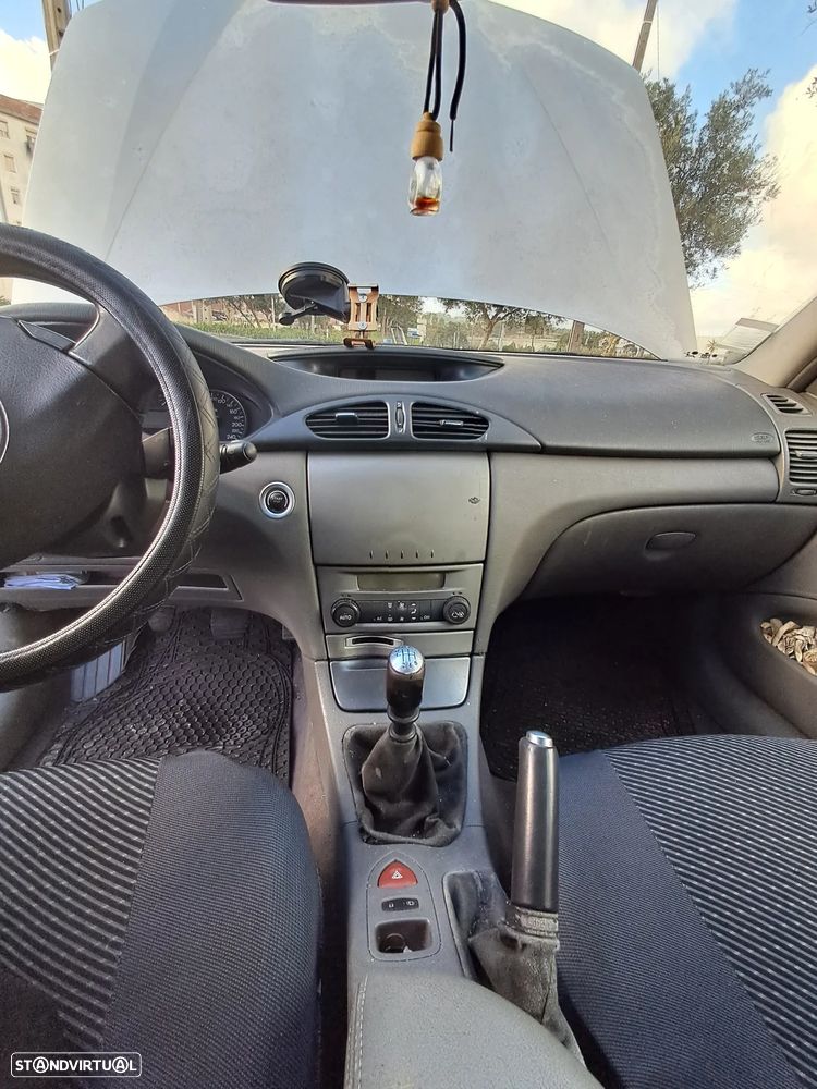 Renault Laguna 1.9 dCi Privilège - 9