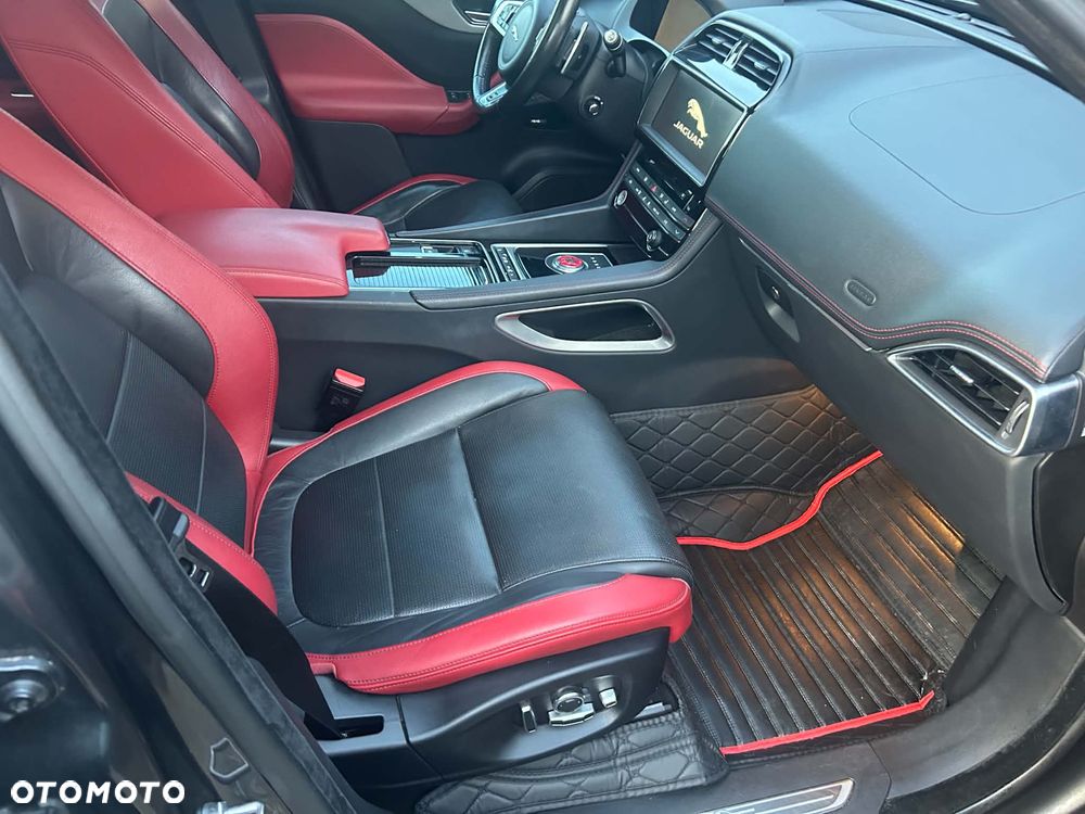 Jaguar F-Pace 3.0 V6 AWD S - 10