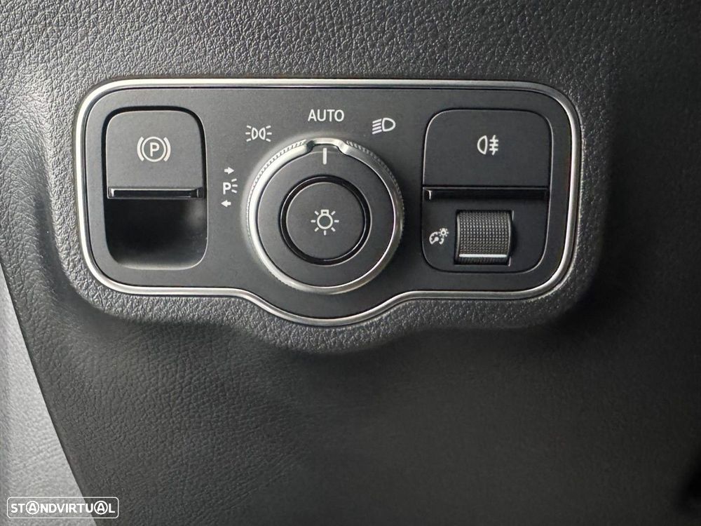 Mercedes-Benz GLA 250 e Progressive - 46