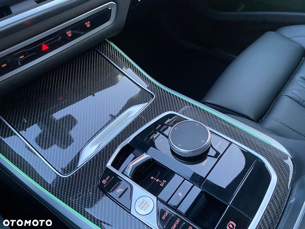 BMW X5 xDrive40d - 27