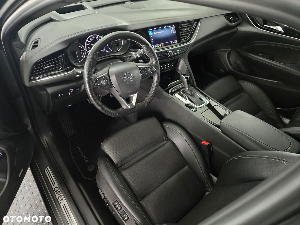 Opel Insignia 2.0 CDTI 4x4 Ultimate S&S - 2