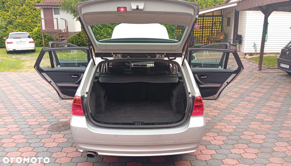 BMW Seria 3 - 21