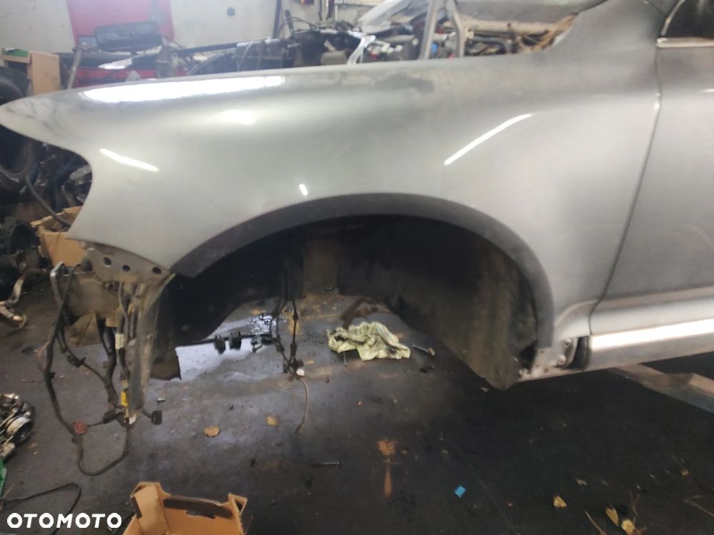 TOUAREG 7L BŁOTNIK PRZÓD LEWY PRAWY LD7Z - 5
