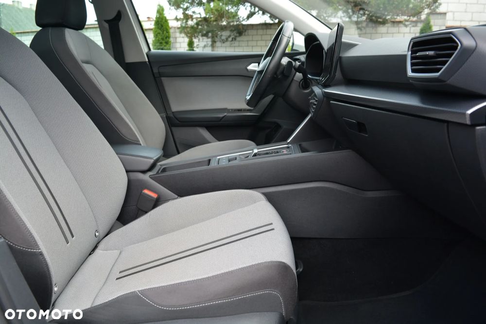 Seat Leon Sportstourer 2.0 TDI DSG Style - 11